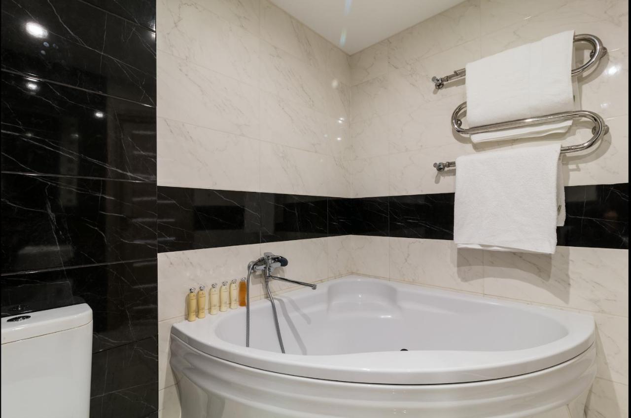 Luxury 2-Bedroom Most City Area, Center Dnipro Exterior foto