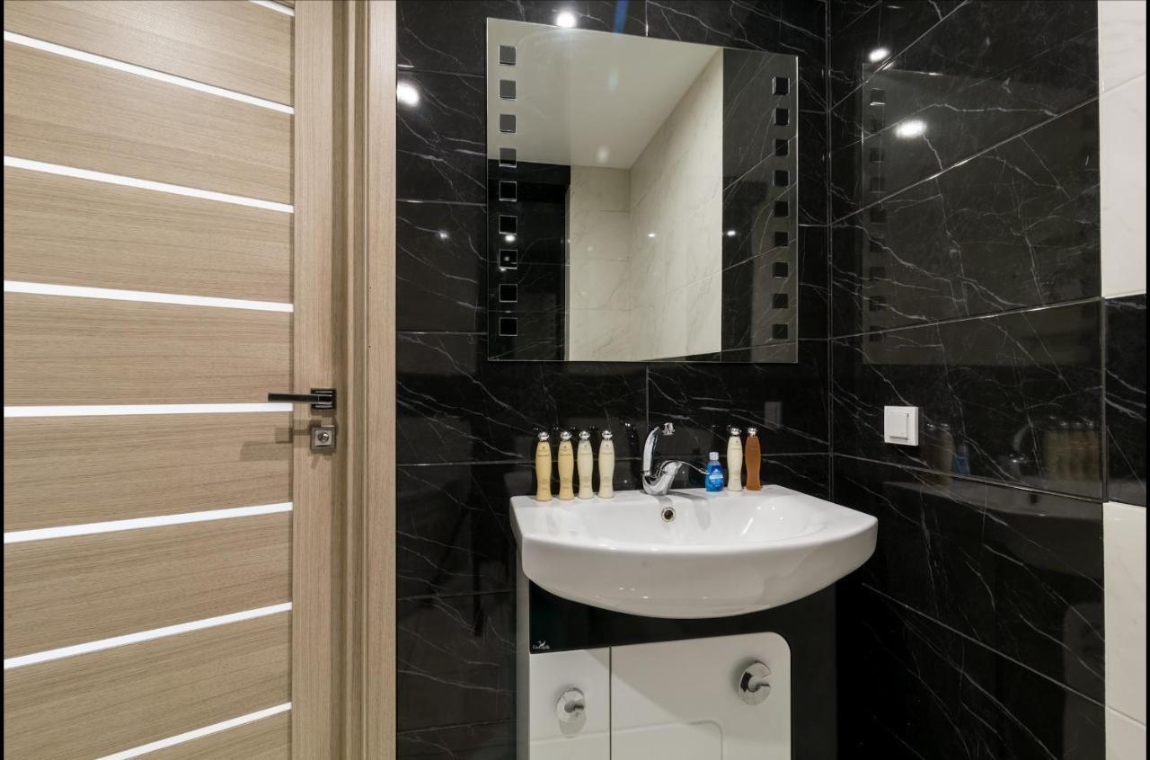 Luxury 2-Bedroom Most City Area, Center Dnipro Exterior foto